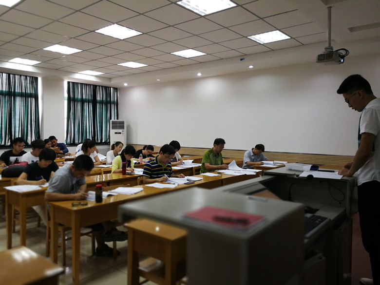 833体育手机版图片